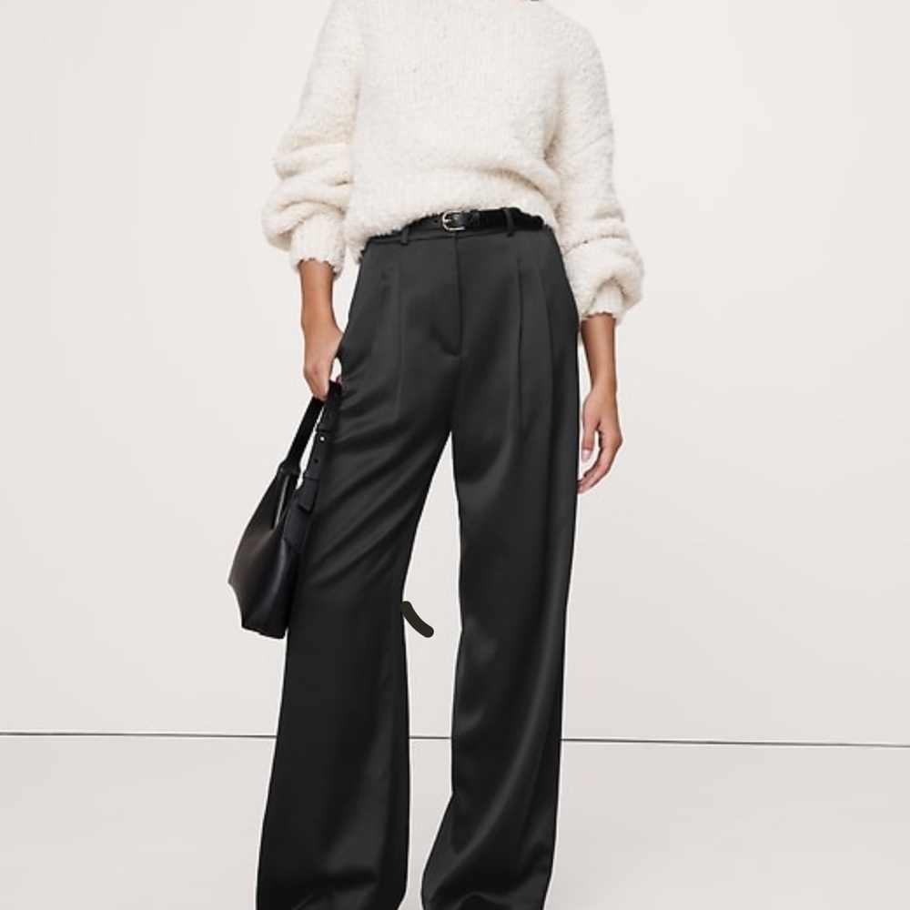 Banana Republic Factory Navy Pleated Wide Leg Satin Pants - Picture 6 of 7